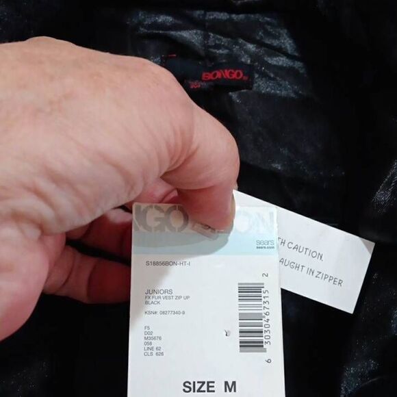 Bongo, Faux fur, zippered vest. Juniors. NWT - Picture 5 of 5
